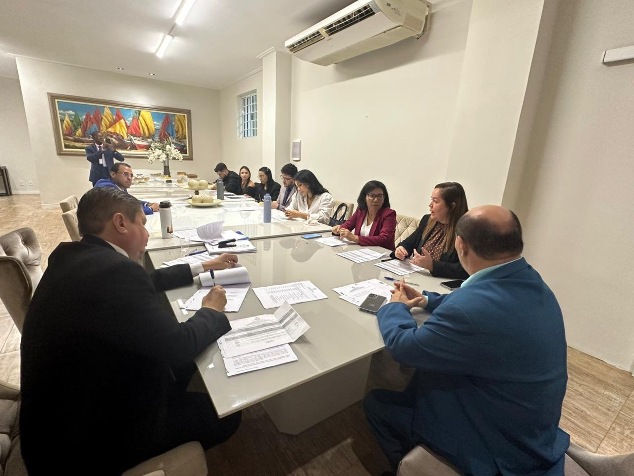 CCJ RETOMA OS TRABALHOS E REAFIRMA SUA CENTRALIDADE NA SEGURANÇA JURÍDICA DO LEGISLATIVO MUNICIPAL