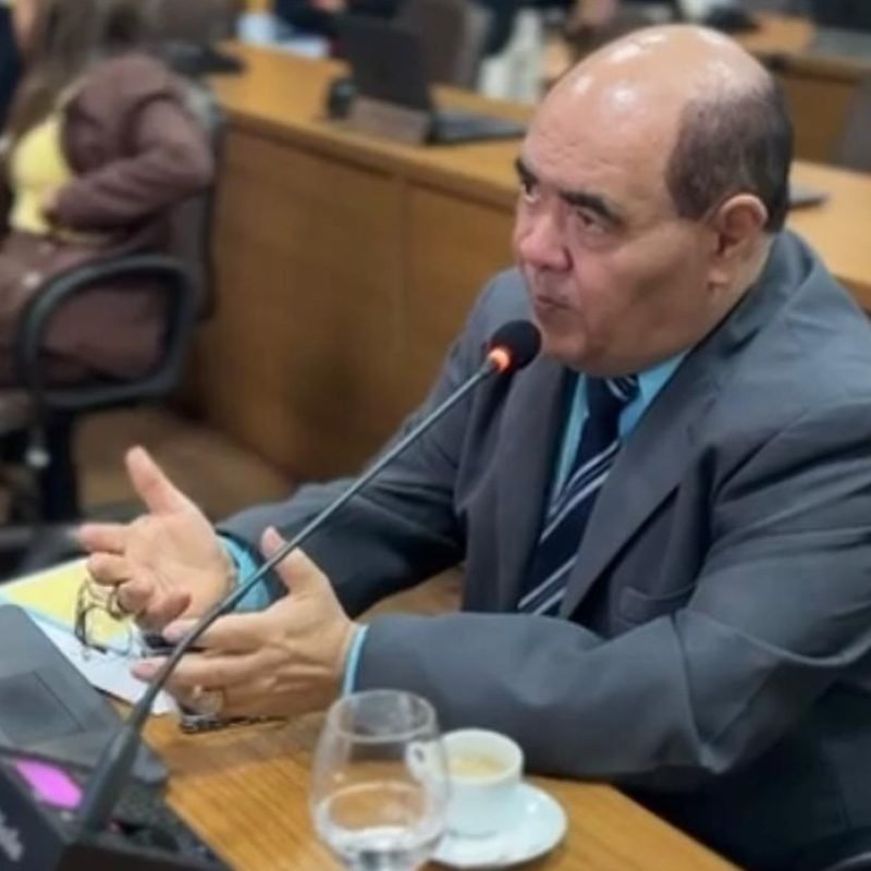 CÂMARA APROVA PROJETOS DE ASTRO DE OGUM PARA FREAR ABUSOS EM FISCALIZAÇÕES