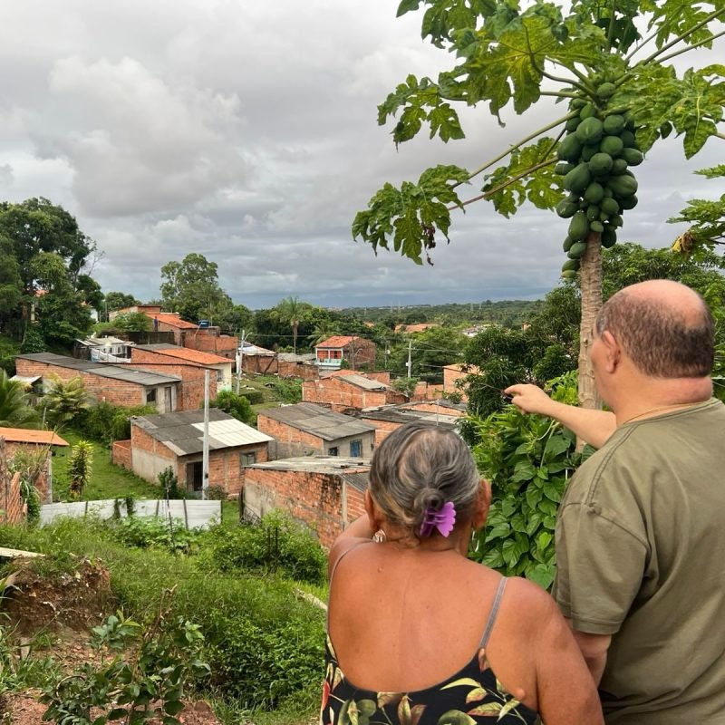 PISAR NO BARRO NÃO É PISAR NO ASFALTO: A ROTINA INTENSA DE ASTRO DE OGUM ENTRE O LEGISLATIVO E AS COMUNIDADES