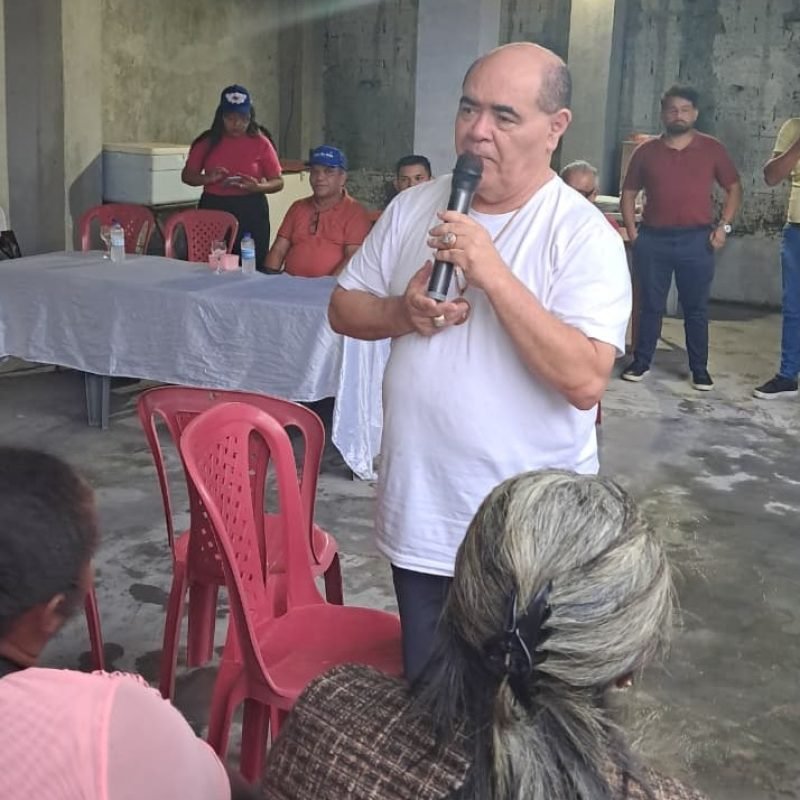 ASTRO DE OGUM, O PARLAMENTAR QUE DEIXA O ASFALTO PARA PISAR NO BARRO, SEGUE EM RITMO ACELERADO NAS COMUNIDADES DA GRANDE ILHA
