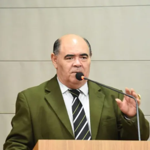 ASTRO DE OGUM EM DEFESA DOS MOTOTAXISTAS DE SÃO LUÍS, DISPARA: “PROMOTOR DE JUSTIÇA CLÁUDIO GUIMARÃES QUER SER O DONO DA CIDADE”