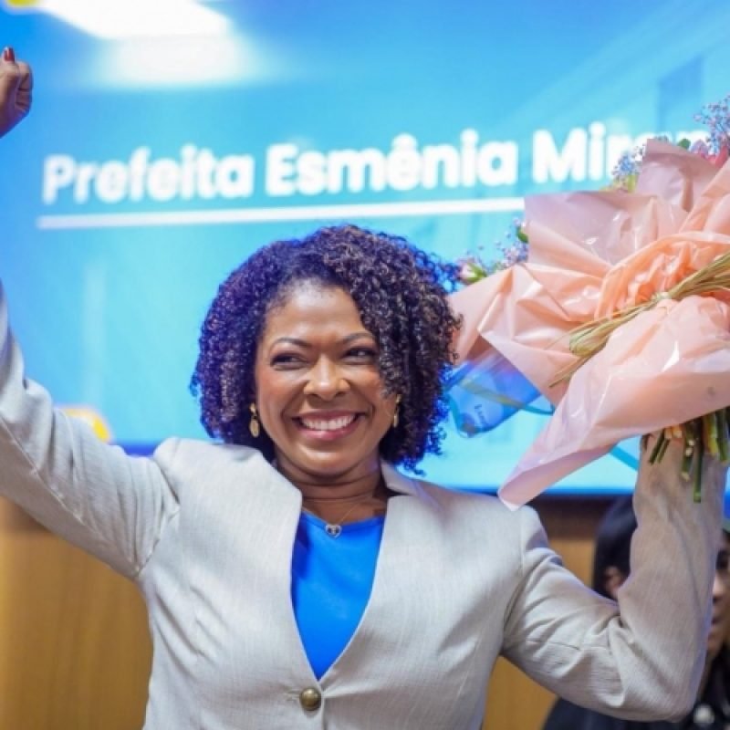 SÃO LUÍS TEM NOVA PREFEITA: POSSE DE ESMÊNIA MIRANDA MARCA NOVO MOMENTO POLÍTICO NA CAPITAL