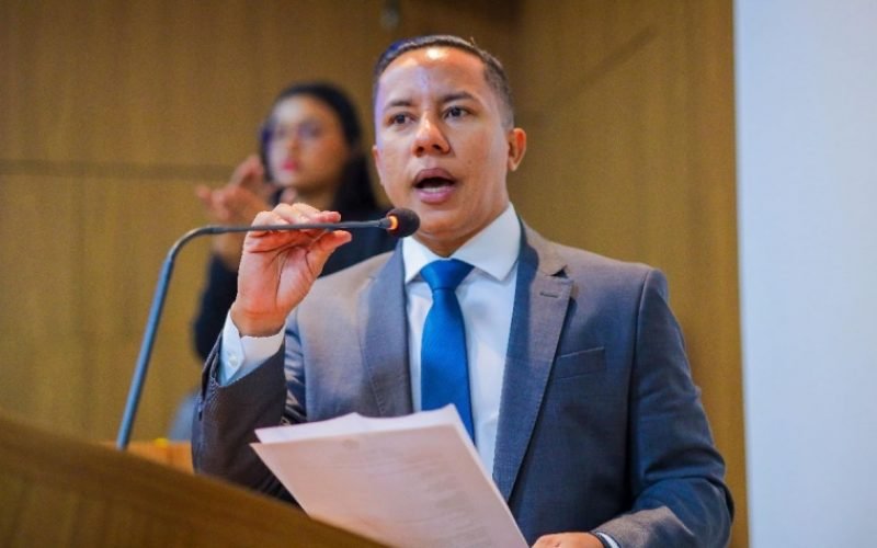 PENHA, EXEMPLO DE PARLAMENTAR ATUANTE NAS MAIS DIVERSAS ÁREAS E PARA TODOS OS PÚBLICOS