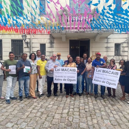 SEGMENTOS COMUNITÁRIOS PRESTIGIAM ANÚNCIO DO VEREADOR ASTRO DE OGUM SOBRE A LEI MACAIB EM DEFESA DOS ÔNIBUS ESPECIAIS EXTRAORDINÁRIOS🚍