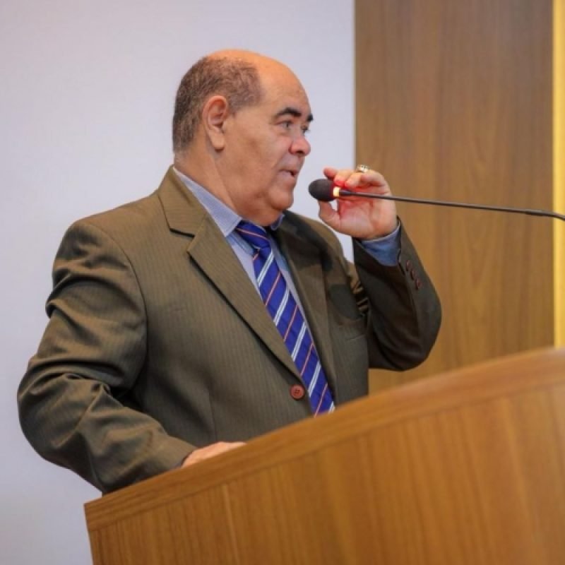 Astro de Ogum critica “ditadura dos bancos”, cobra atenção aos bairros de São Luís e recebe lideranças comunitárias na Câmara