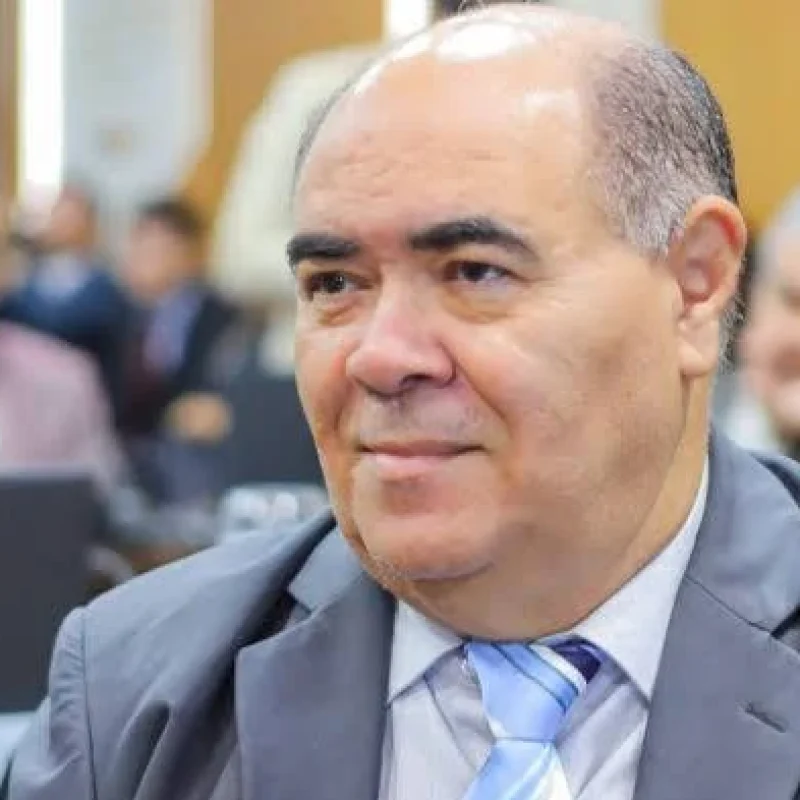 ASTRO DE OGUM, O VERDADEIRO PARLAMENTAR DOMÉSTICO: EM PLENO RECESSO LEGISLATIVO, O VEREADOR NÃO PARA